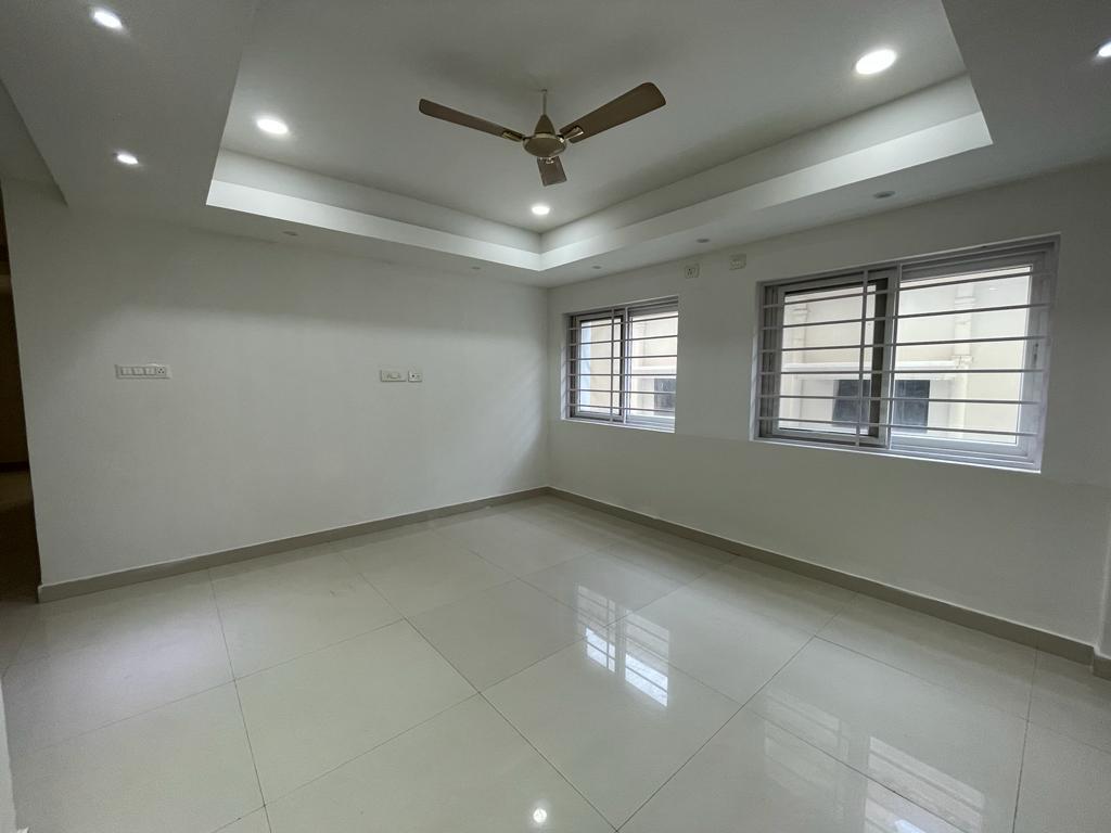3 BHK Flat for sale in Up